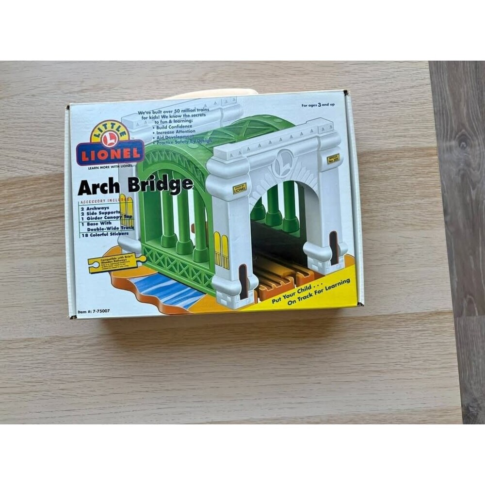 Little Lionel 7-75007 Arch Bridge Set Train Accessory Compat with Brio New inBox